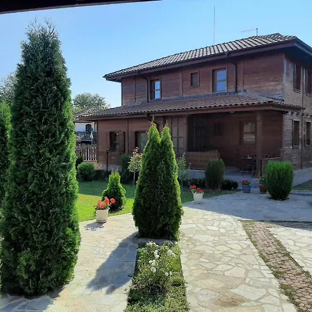 Chaykovite Kashti Penzion Brŭshlyan